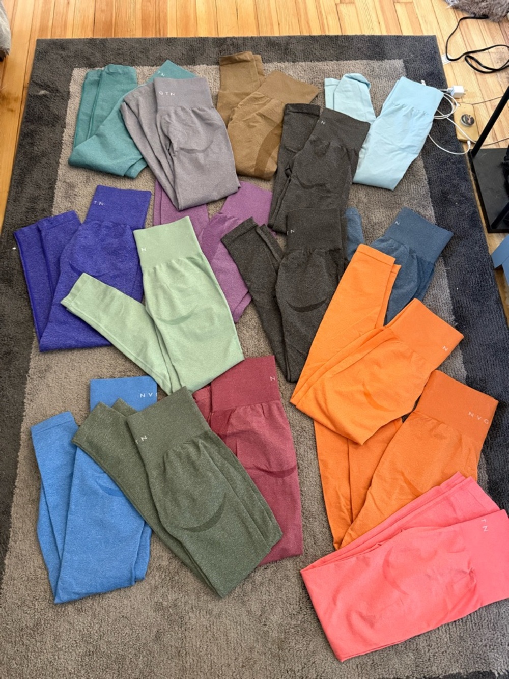 NVGTN 16 Pairs Contour Leggings Bundle